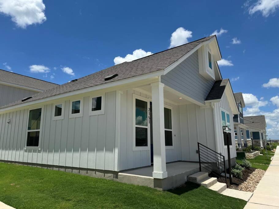 The White Haus A Cozy New Braunfels Cottage Exterior photo